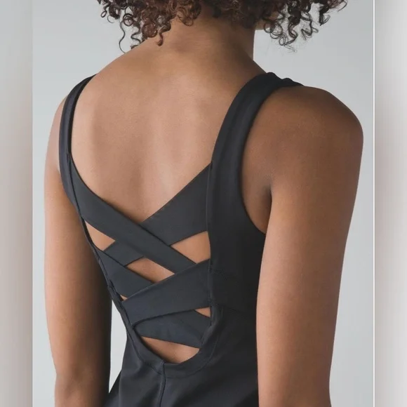 Lululemon Rise and Flow Tank - Picture 3 of 11
